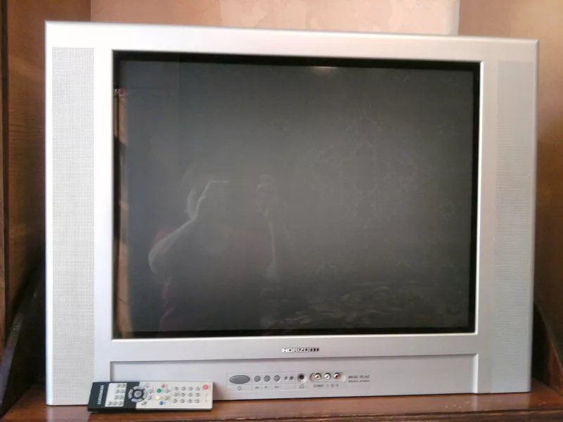 продам телевизор Горизонт 29kf21-100d 72 см