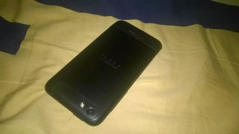 телефон HTC One V 3