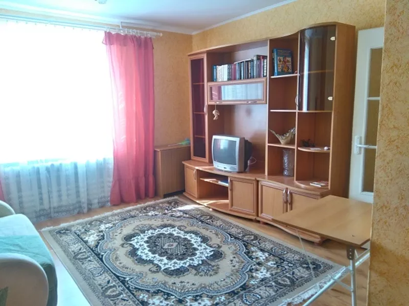 СДАМ 1-комнатную квартиру на Вишневце