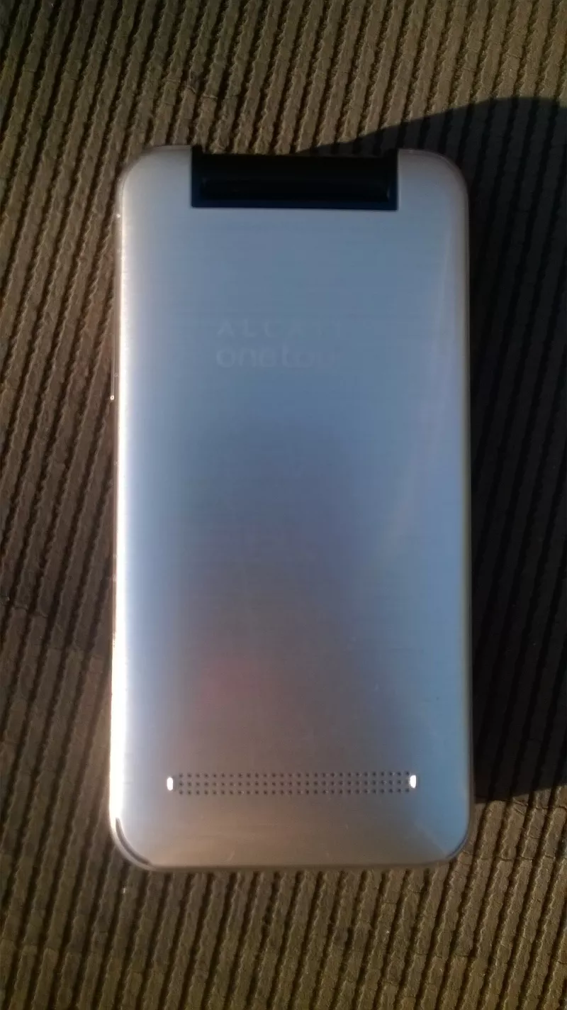 Alcatel One Touch 2012D 3